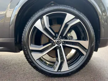 XC90 T8 AWD Ultra Bright 7-Sitzer AHK ACC BLIS