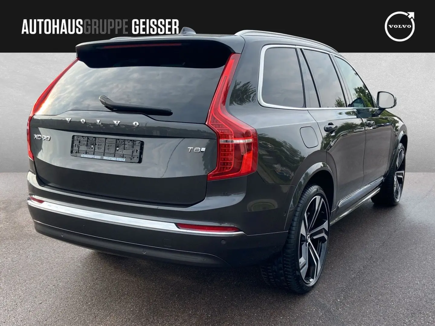 XC90 T8 AWD Ultra Bright 7-Sitzer AHK ACC BLIS