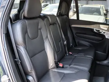 XC90 T8 Recharge AWD Ultra Bright NP:107.220,-//