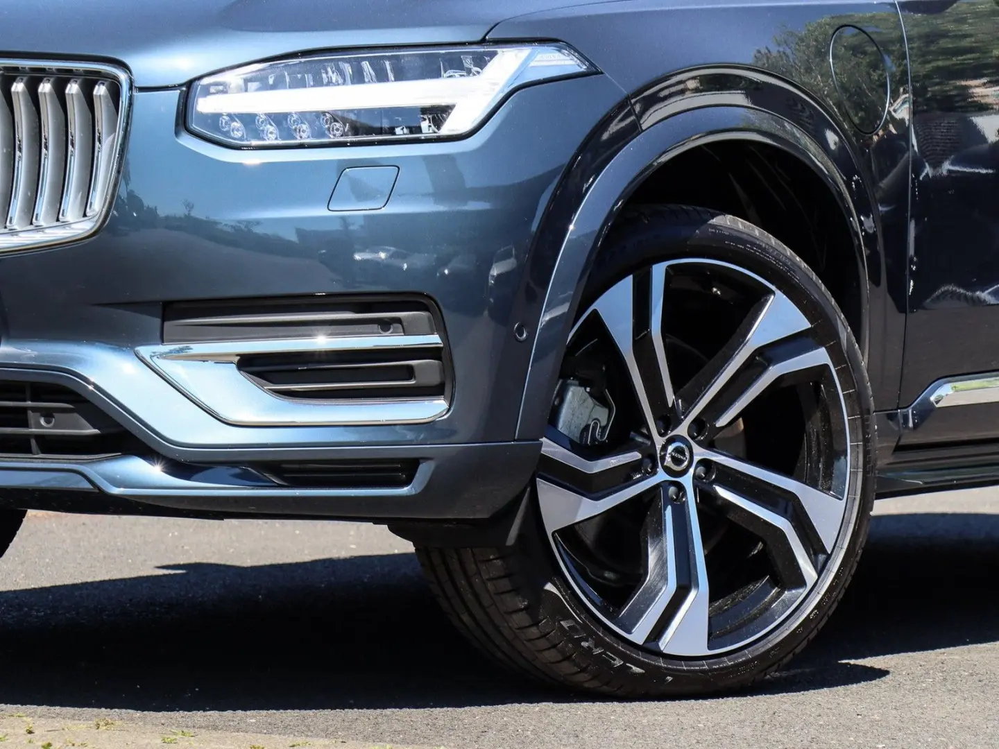XC90 T8 Recharge AWD Ultra Bright NP:107.220,-//