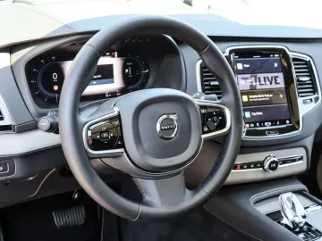 XC90 T8 Recharge AWD Ultra Bright NP:107.220,-//