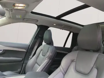 XC90 T8 Recharge Ultimate Dark *Vollausstattung*