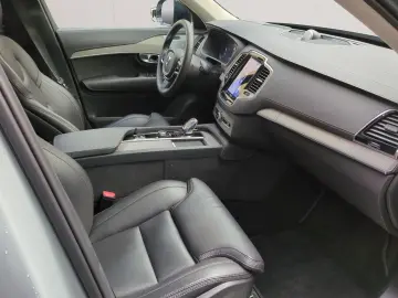 XC90 T8 Recharge Ultimate Dark *Vollausstattung*