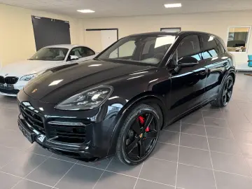 Cayenne GTS TECHART PANO AHK CAM BOSE 22 LUFT SH
