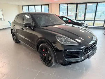 Cayenne GTS TECHART+PANO+AHK+CAM+BOSE+22+LUFT+SH