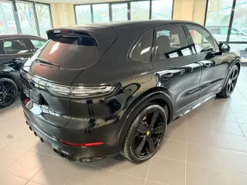 Cayenne GTS TECHART+PANO+AHK+CAM+BOSE+22+LUFT+SH
