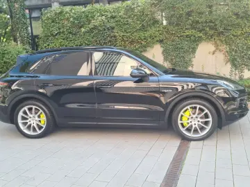 Cayenne E-Hybrid,Pano,Luftfe,ACC, ALU20,Kame;Mat