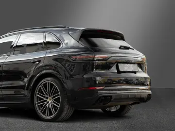 Cayenne S Luft PANO 90l BOSE PDLS+ 22Zoll HeadUP