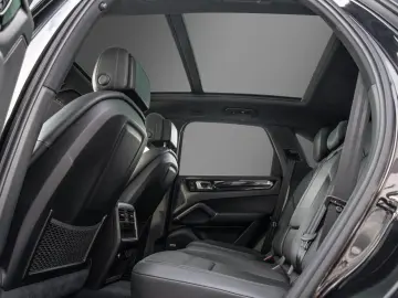 Cayenne S Luft PANO 90l BOSE PDLS+ 22Zoll HeadUP