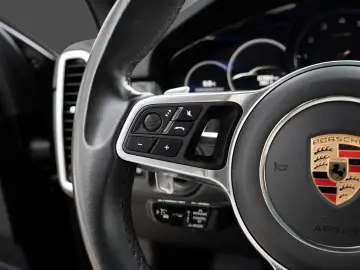Cayenne S Luft PANO 90l BOSE PDLS+ 22Zoll HeadUP