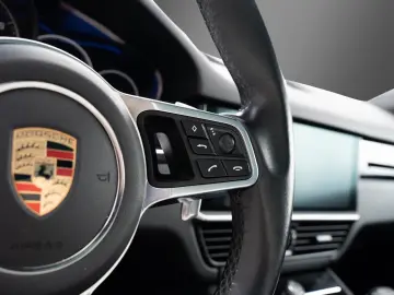 Cayenne S Luft PANO 90l BOSE PDLS+ 22Zoll HeadUP