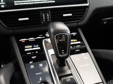 Cayenne S Luft PANO 90l BOSE PDLS+ 22Zoll HeadUP