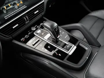 Cayenne S Luft PANO 90l BOSE PDLS+ 22Zoll HeadUP
