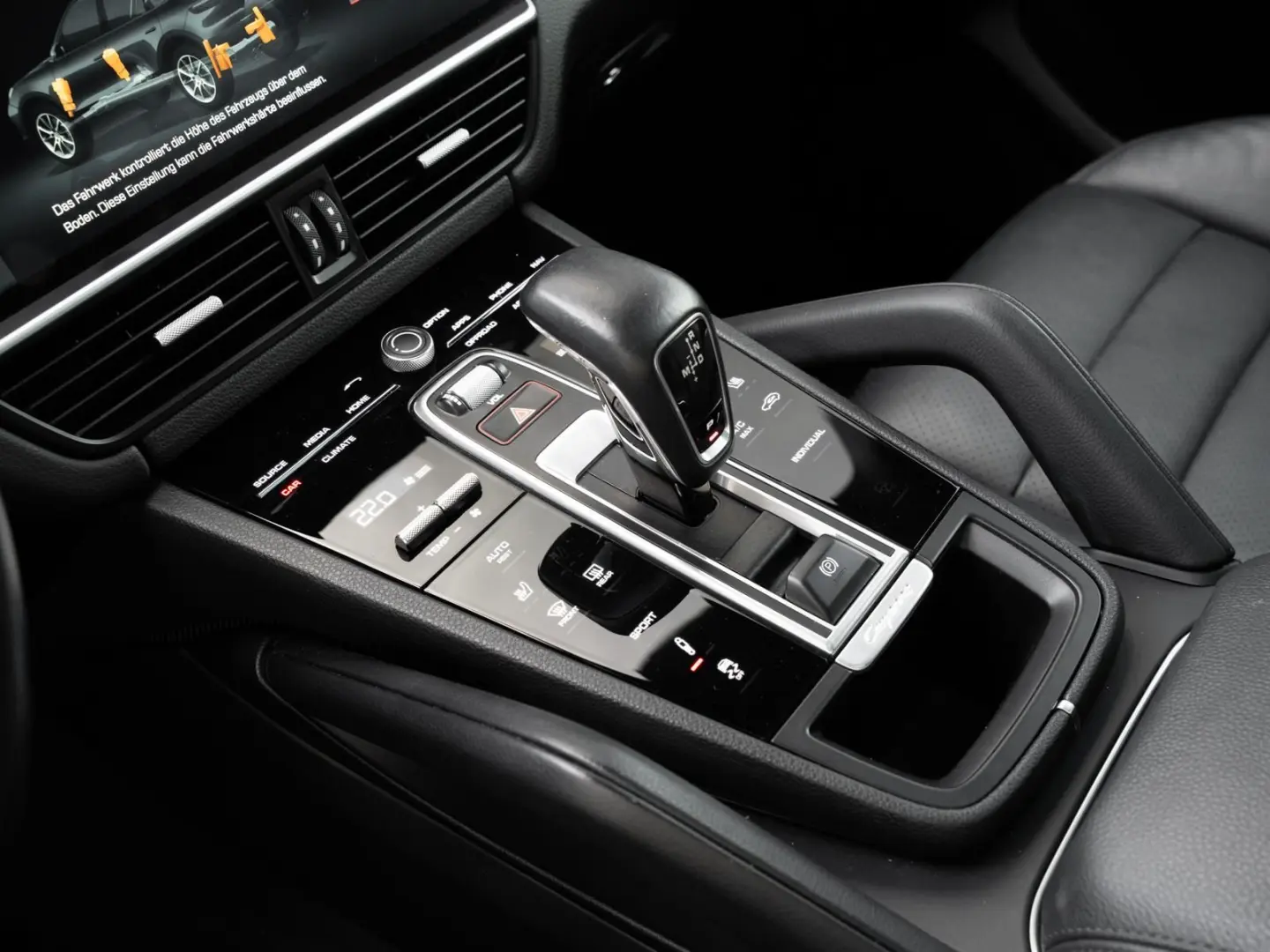 Cayenne S Luft PANO 90l BOSE PDLS+ 22Zoll HeadUP