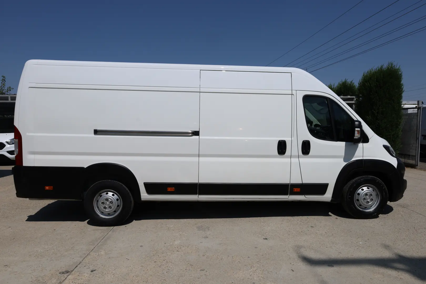 Peugeot Boxer L4H2 2.2D 140CP
