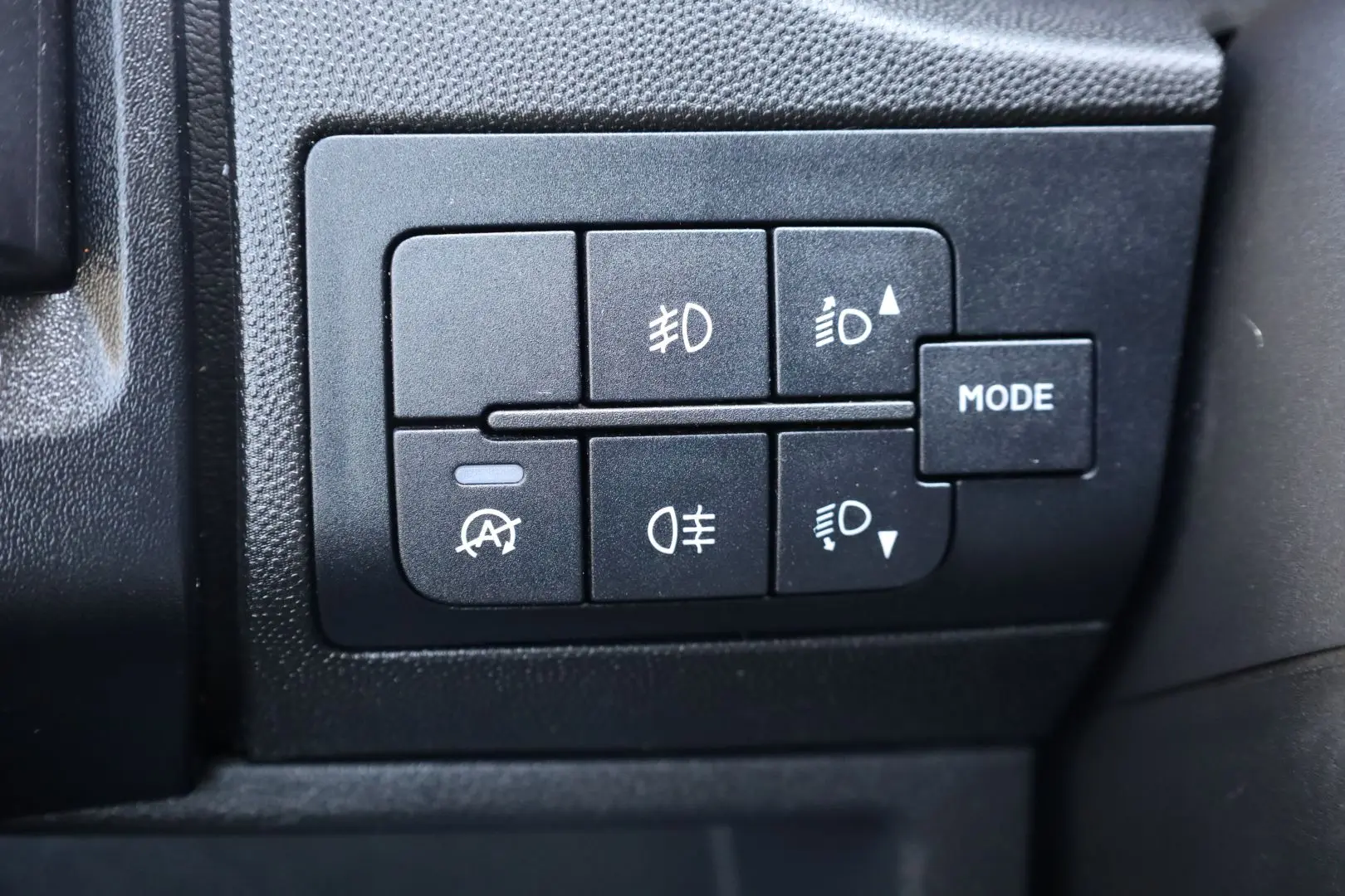 Peugeot Boxer L4H2 2.2D 140CP