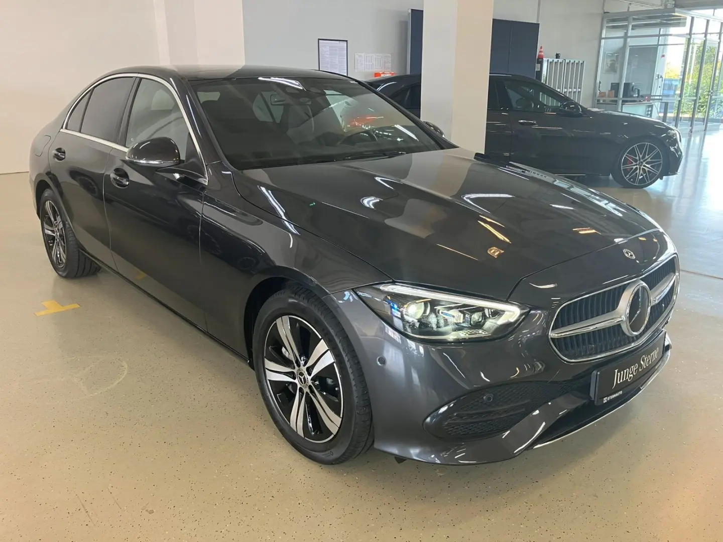 C 300 e Ava Pano Distr Spur DigiLight HUD DAB