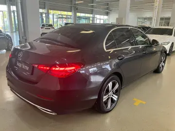 C 300 e Ava Pano Distr Spur DigiLight HUD DAB