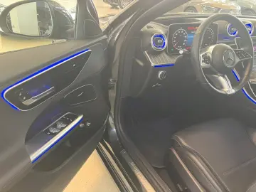 C 300 e Ava Pano Distr Spur DigiLight HUD DAB