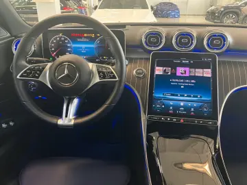C 300 e Ava Pano Distr Spur DigiLight HUD DAB
