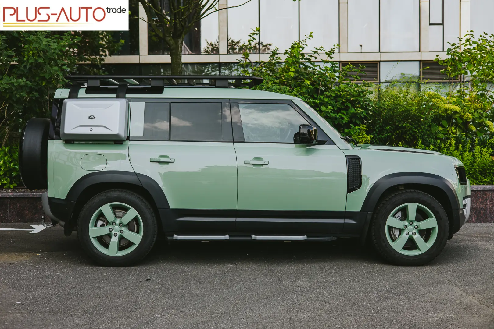 Land Rover Defender 75th Limited Edition 3.0D MHEV
