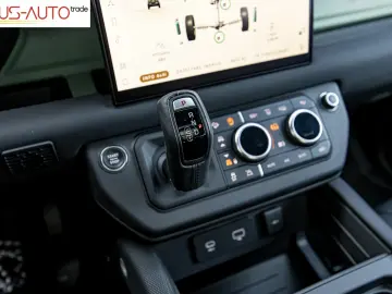 Land Rover Defender 75th Limited Edition 3.0D MHEV