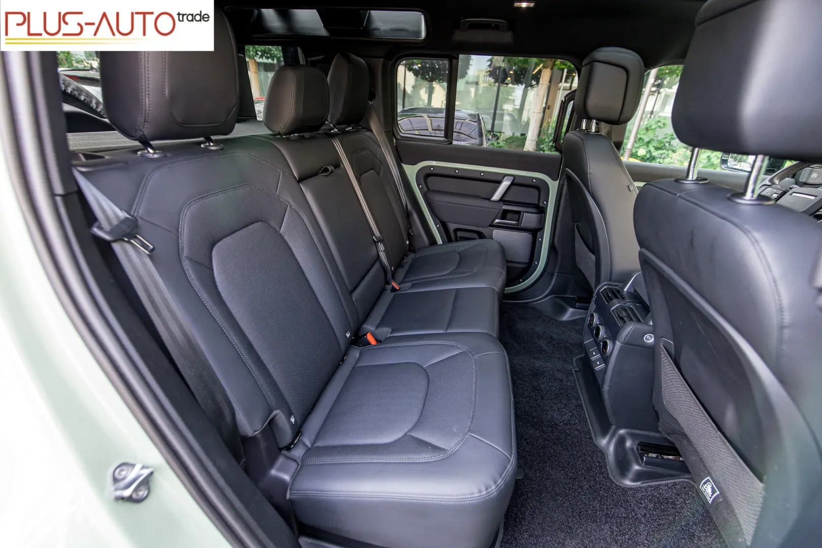 Land Rover Defender 75th Limited Edition 3.0D MHEV