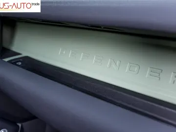 Land Rover Defender 75th Limited Edition 3.0D MHEV