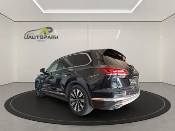 Touareg Elegance 4M 3.0TDI*VIRTUAL*LED*LEDER*LUF