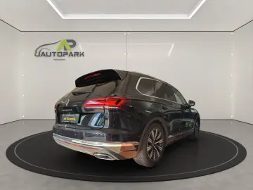 Touareg Elegance 4M 3.0TDI*VIRTUAL*LED*LEDER*LUF