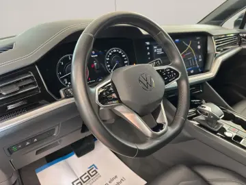 Touareg Elegance 4M 3.0TDI*VIRTUAL*LED*LEDER*LUF