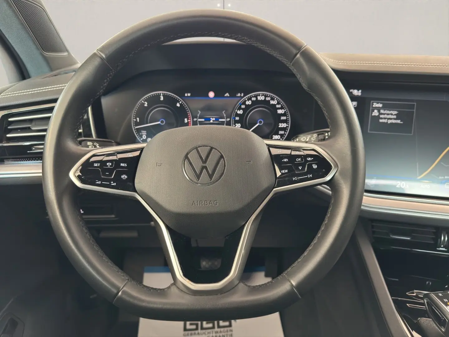 Touareg Elegance 4M 3.0TDI*VIRTUAL*LED*LEDER*LUF