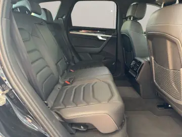 Touareg Elegance 4M 3.0TDI*VIRTUAL*LED*LEDER*LUF