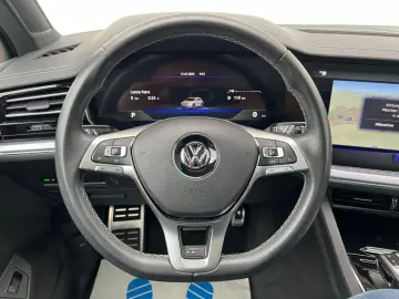 Touareg R-Line 4M/MATRIX/AHK/PANO/HUD/360°/LUFTF