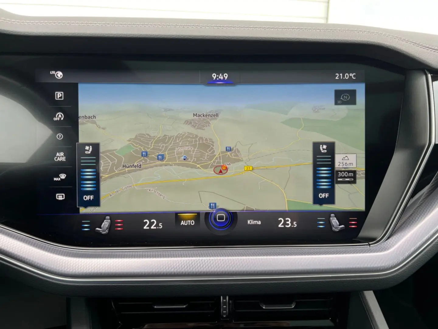Touareg R-Line 4M/MATRIX/AHK/PANO/HUD/360°/LUFTF