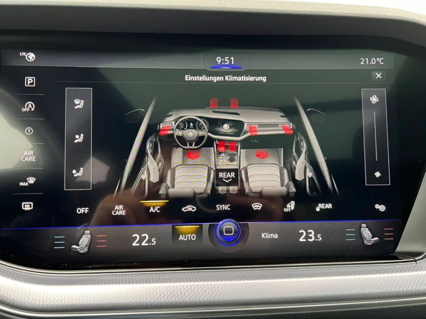 Touareg R-Line 4M/MATRIX/AHK/PANO/HUD/360°/LUFTF
