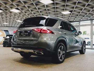 GLE 300 d 4M Fahrassistenz/AHK/Panorama/LED