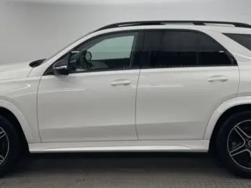 GLE 300 d 4M AMG NIGHT PANO+DISTRONIC+AUGMENTED+