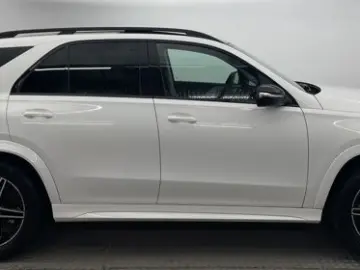 GLE 300 d 4M AMG NIGHT PANO+DISTRONIC+AUGMENTED+