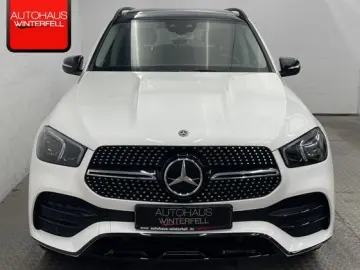 GLE 300 d 4M AMG NIGHT PANO+DISTRONIC+AUGMENTED+