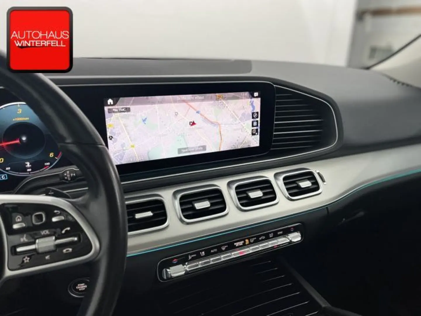 GLE 300 d 4M AMG NIGHT PANO+DISTRONIC+AUGMENTED+