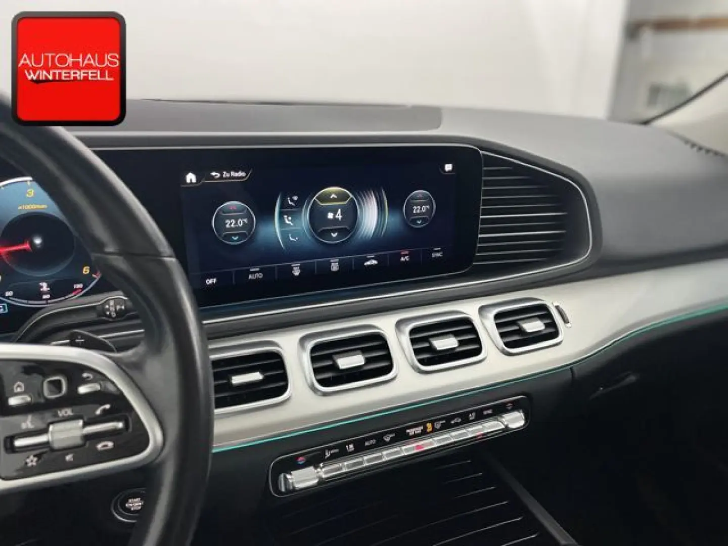 GLE 300 d 4M AMG NIGHT PANO+DISTRONIC+AUGMENTED+