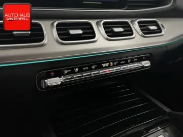 GLE 300 d 4M AMG NIGHT PANO+DISTRONIC+AUGMENTED+