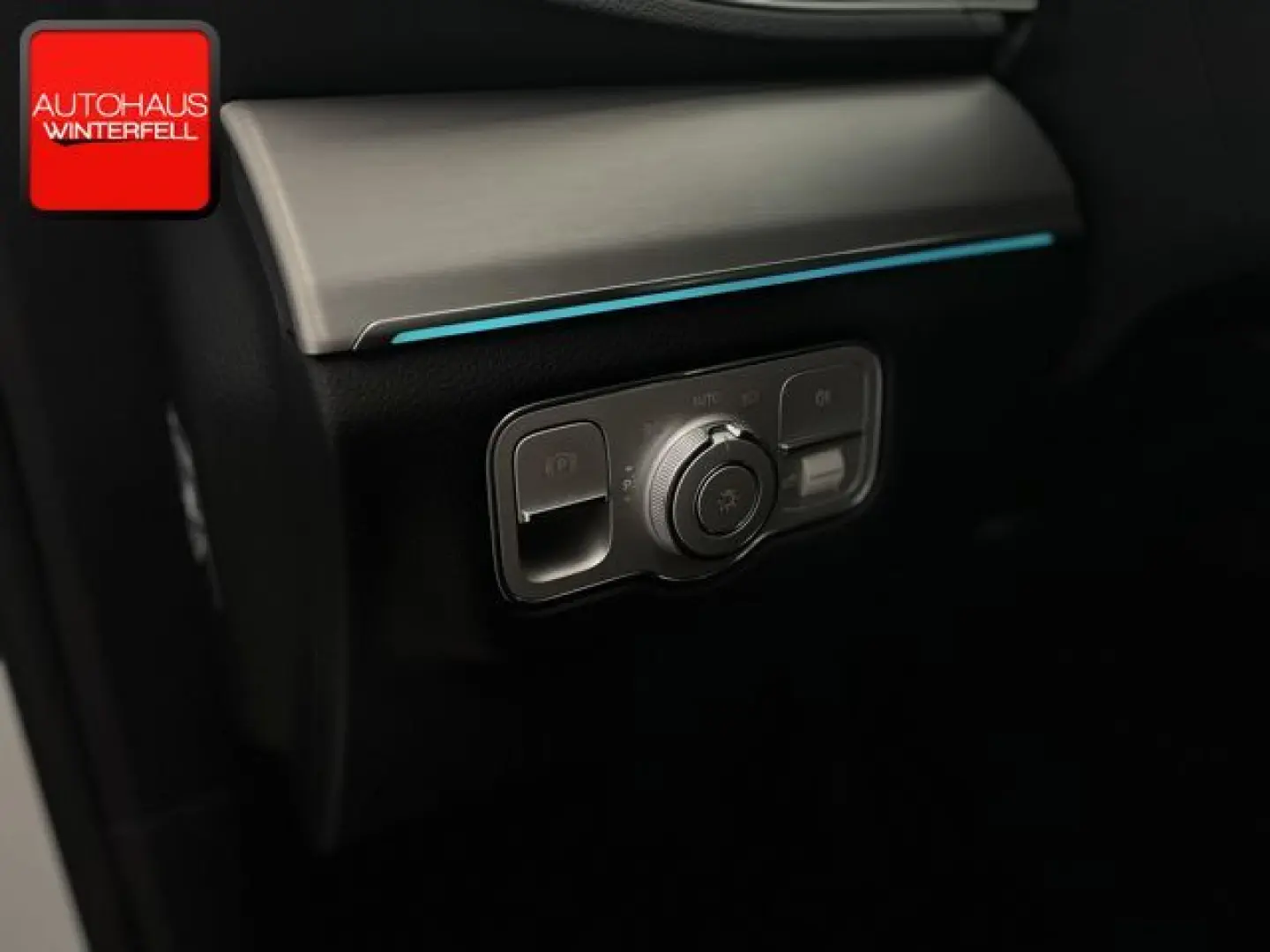 GLE 300 d 4M AMG NIGHT PANO+DISTRONIC+AUGMENTED+