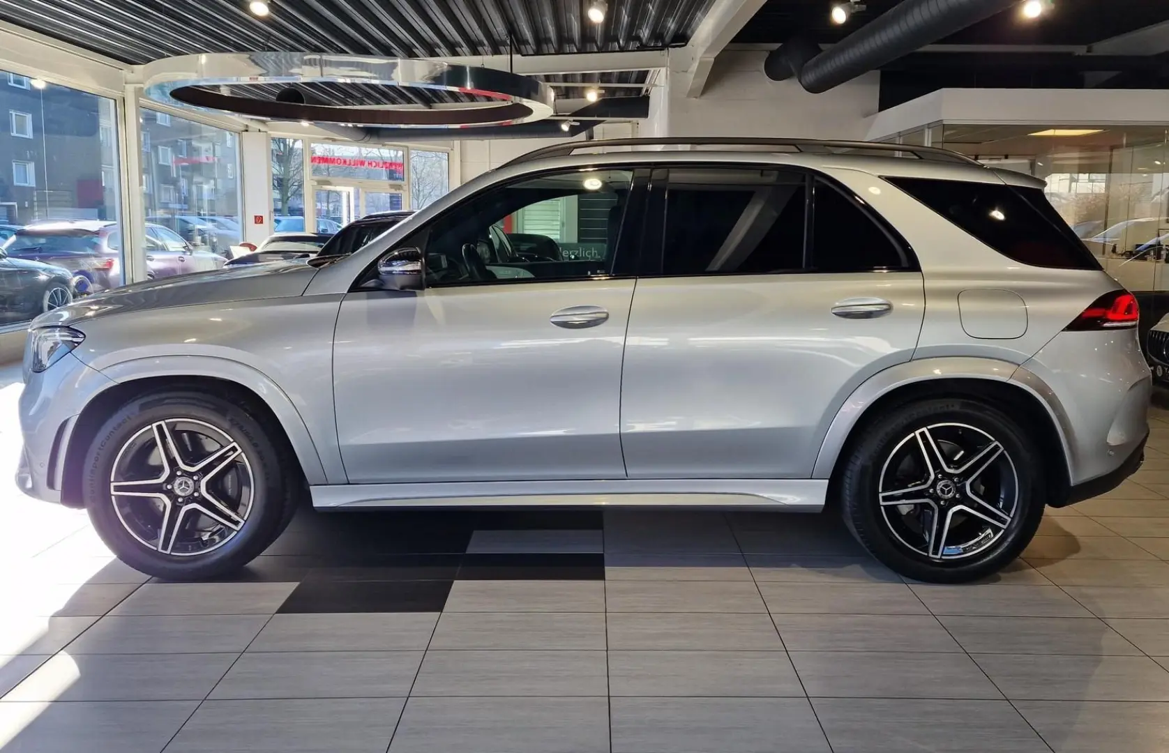GLE 350e 4M *AMG*Night*Pano*HUD*Distr+*FAP+*360°