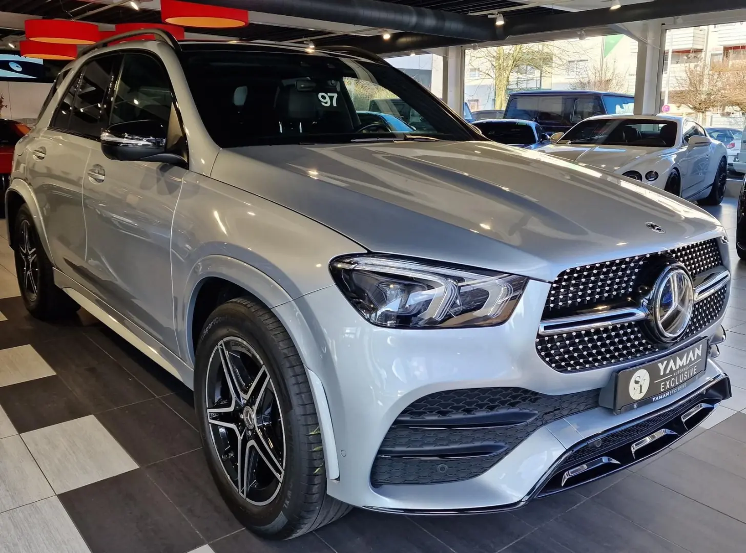 GLE 350e 4M *AMG*Night*Pano*HUD*Distr+*FAP+*360°