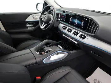 GLE 300 d 4Matic,Leder,Navi,LED,Kamera,Pano,AHK