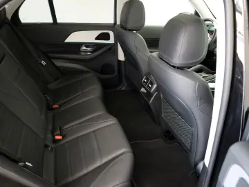 GLE 300 d 4Matic,Leder,Navi,LED,Kamera,Pano,AHK