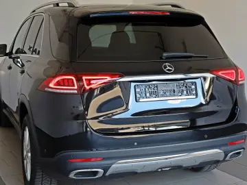 GLE 300 d 4Matic,Leder,Navi,LED,Kamera,Pano,AHK