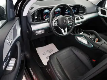 GLE 300 d 4Matic,Leder,Navi,LED,Kamera,Pano,AHK